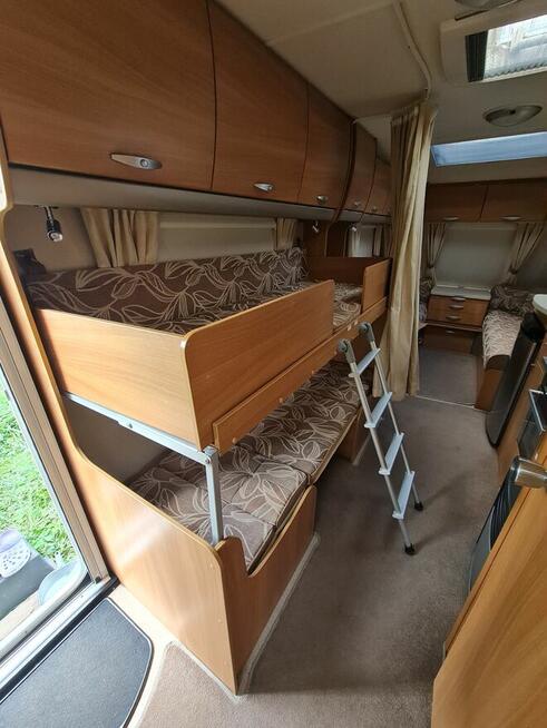 Przyczepa kempingowa Swift Charisma 570 6-7 osobowa namiot