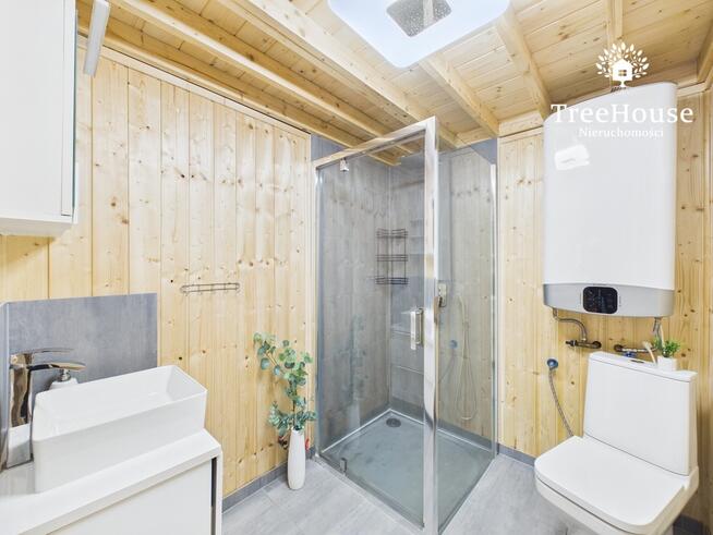 Dom rekreacyjny nad jeziorem w cichej okolicy