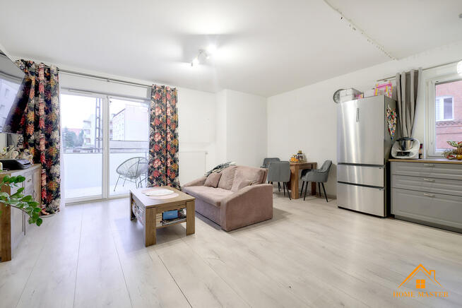 Nowoczesne 3-pokojowe mieszkanie w centrum Ostródy – gotowe do zamieszkania!