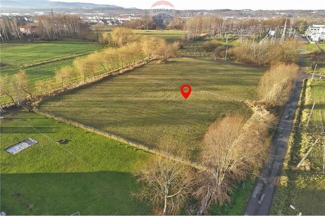 Duża działka usługowa w Komorowicach Krakowskich