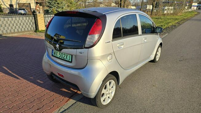 Peugeot iOn