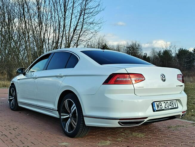 Volkswagen Passat 4motion DSG 240KM