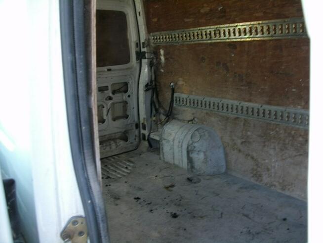 Renault Master 7 osobowy/ Przestrzeń ładunkowa/ 1550 kg ładowności