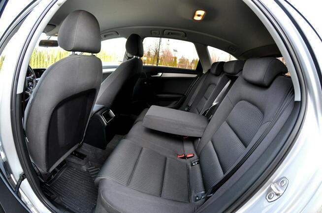 Audi A4 2.0TDI Lift Klimatronik Navi Alufelgi Parktronik