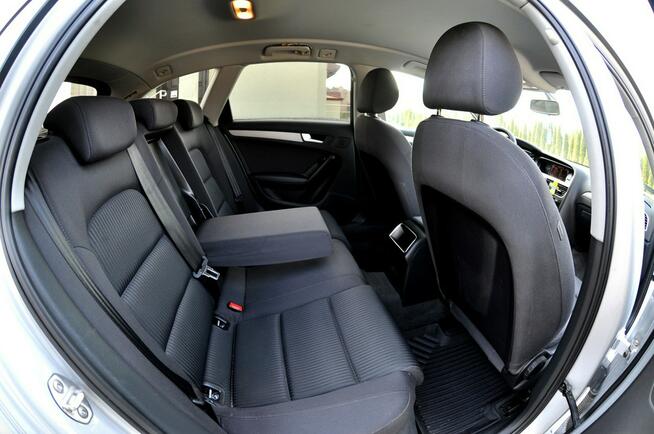 Audi A4 2.0TDI Lift Klimatronik Navi Alufelgi Parktronik