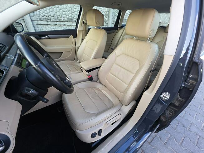 Volkswagen Passat Variant Perfekcyjny Stan. Bogata Opcja. Beżowe Skóry. Serwisowany. GWARANCJA