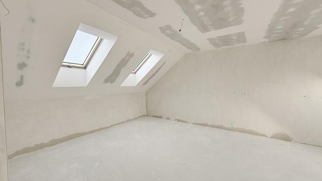 Dom premium z ogrodem i basenem.