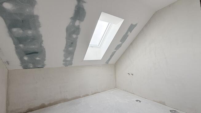 Dom premium z ogrodem i basenem.