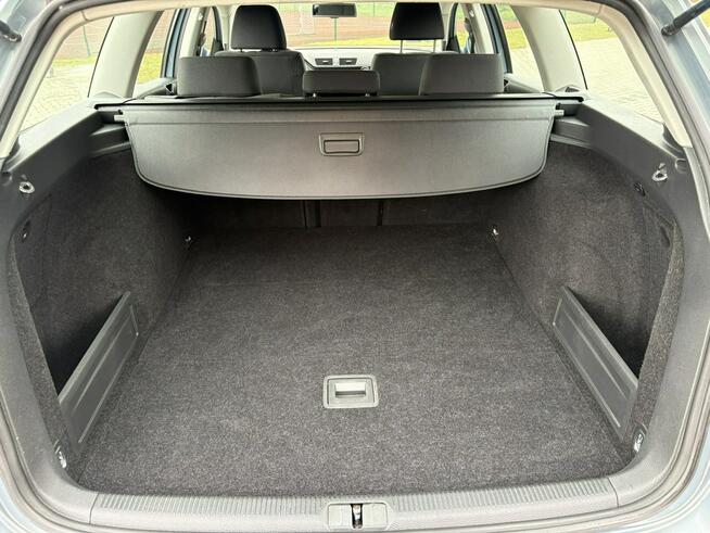 Volkswagen Passat DSG * Serwisowany * Podg. Fotele * Navi * Kamera * Zadbany * Oryg. Prz