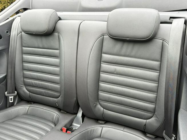 Volkswagen Beetle Serwisowany * Cabrio * Oryg. Przebieg * Podg. Fotele * Klimatyzacja dw