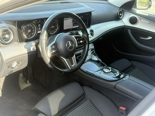 Mercedes E 300 Serwisowany * Oryg. Przebieg * 300de Plug-IN * Front Assist * Navi *