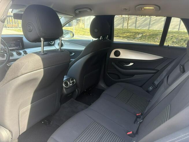 Mercedes E 300 Serwisowany * Oryg. Przebieg * 300de Plug-IN * Front Assist * Navi *