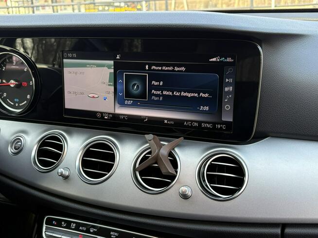 Mercedes E 300 Serwisowany * Oryg. Przebieg * 300de Plug-IN * Front Assist * Navi *