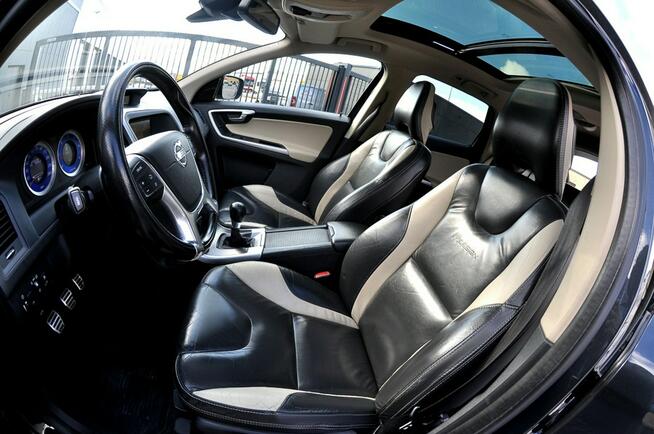 Volvo XC 60 R-Desing Xenon Skóra Grzana Navi Kamera Panorama El.Klapa Full Opcja