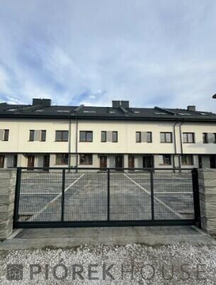 5-pokojowe mieszkanie w Markach