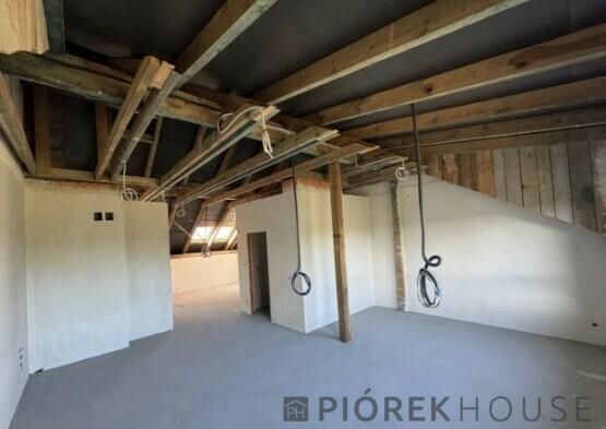 5-pokojowe mieszkanie w Markach