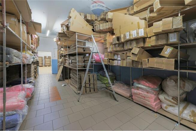 Budynek usługowo-mieszkalny 760m2+garaż