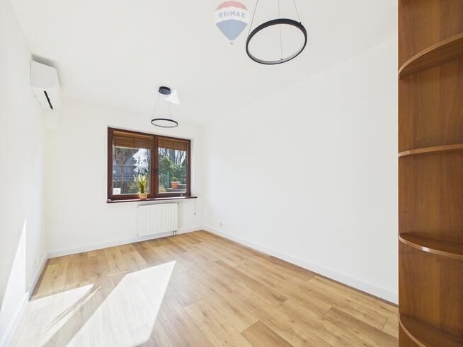 5-pokojowe mieszkanie z dużym tarasem i garażem