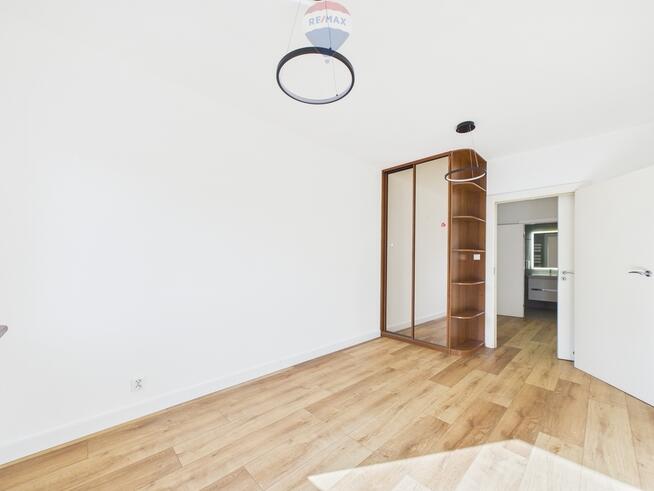 5-pokojowe mieszkanie z dużym tarasem i garażem