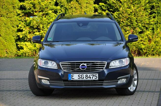 Volvo V70 2,0D 181KM Xenon Navi Skóry El.Klapa Alufelgi El.Fotele Serwis z DE !!