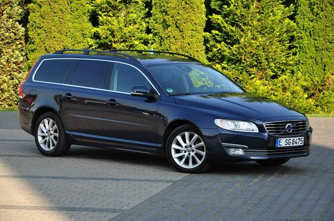 Volvo V70 2,0D 181KM Xenon Navi Skóry El.Klapa Alufelgi El.Fotele Serwis z DE !!