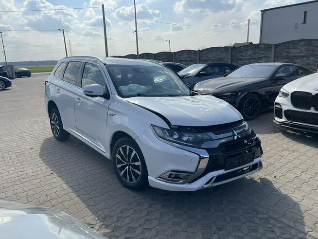 Mitsubishi Outlander AWD PHEV Automat Klimatronik Kamera Podgrzewanie