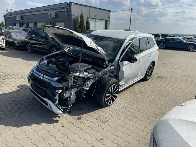 Mitsubishi Outlander AWD PHEV Automat Klimatronik Kamera Podgrzewanie