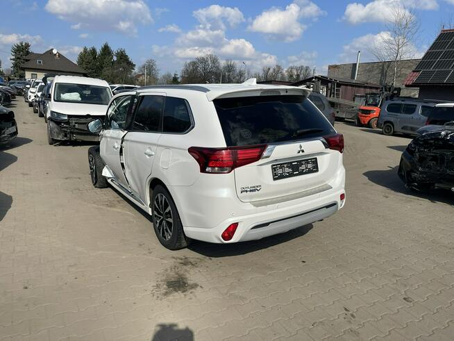 Mitsubishi Outlander AWD PHEV Automat Klimatronik Kamera Podgrzewanie