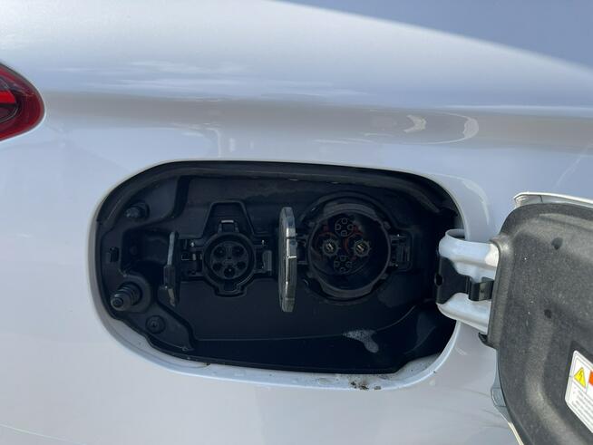 Mitsubishi Outlander AWD PHEV Automat Klimatronik Kamera Podgrzewanie