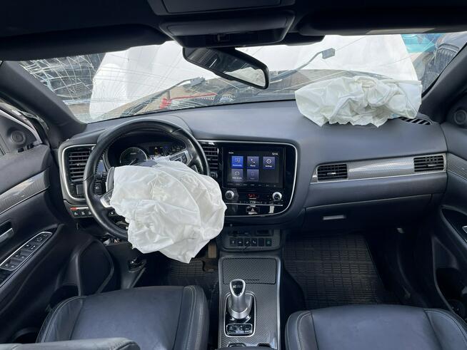 Mitsubishi Outlander AWD PHEV Automat Klimatronik Kamera Podgrzewanie