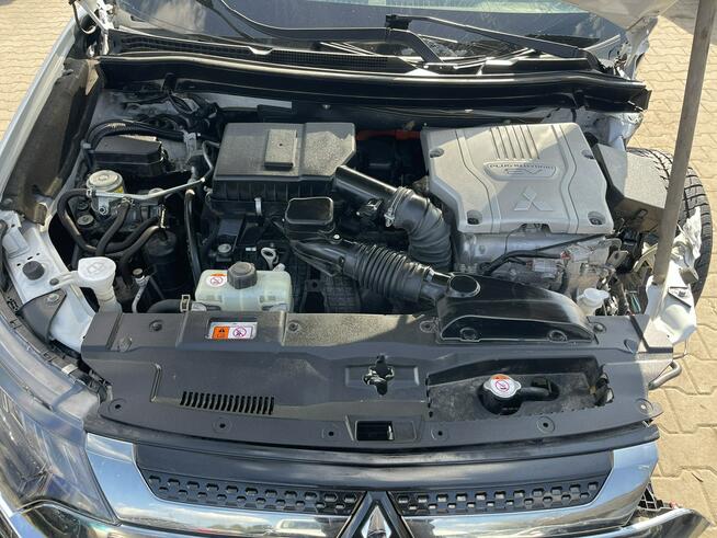 Mitsubishi Outlander AWD PHEV Automat Klimatronik Kamera Podgrzewanie