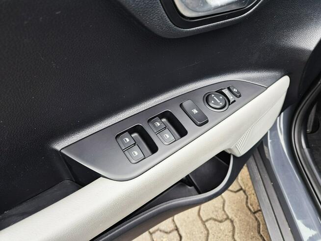 Kia Stonic Wersja L / Salon PL / Gwarancja do 2030 / Kamera / 6 MT