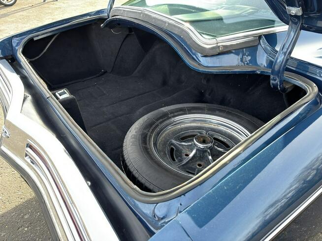 BUICK RIVIERA 1973 – V8 455, AUTOMAT, GRANAT / BIAŁY VINYL