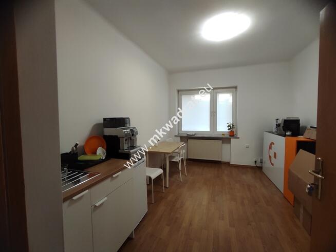 Bud. usługowy 360m2 - biura gabinety medyczn/kosm