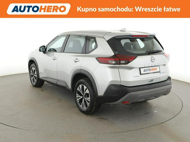 Nissan X-Trail 7 os. HEV 4x4 automat full LED navi grzane fotele kamery