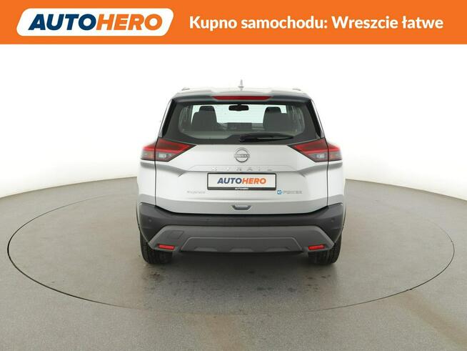 Nissan X-Trail 7 os. HEV 4x4 automat full LED navi grzane fotele kamery