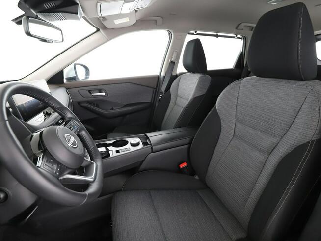 Nissan X-Trail 7 os. HEV 4x4 automat full LED navi grzane fotele kamery