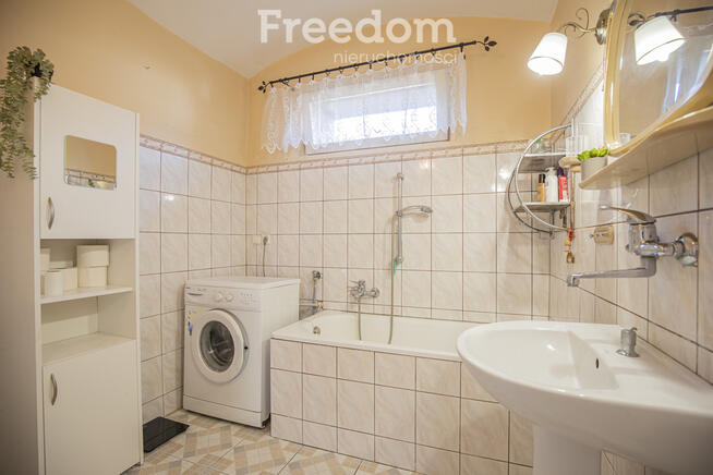 Dwupokoleniowy dom 9km od Brzegu