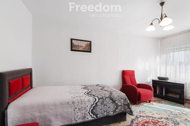 Na sprzedaż słoneczne 3 pokojowe mieszkanie.