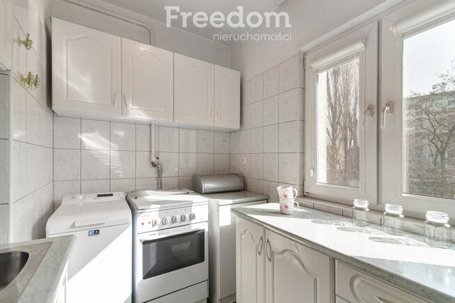 Na sprzedaż słoneczne 3 pokojowe mieszkanie.