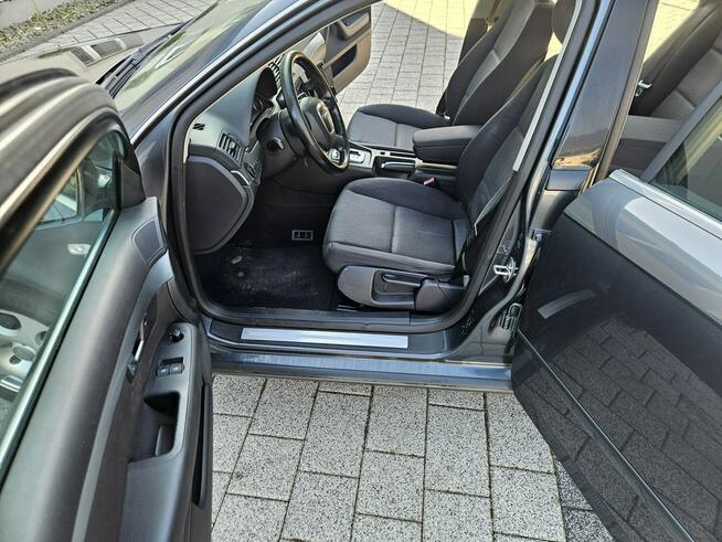 Audi A4 2.0 130 KM Klimatronik, Automat, Parktronik