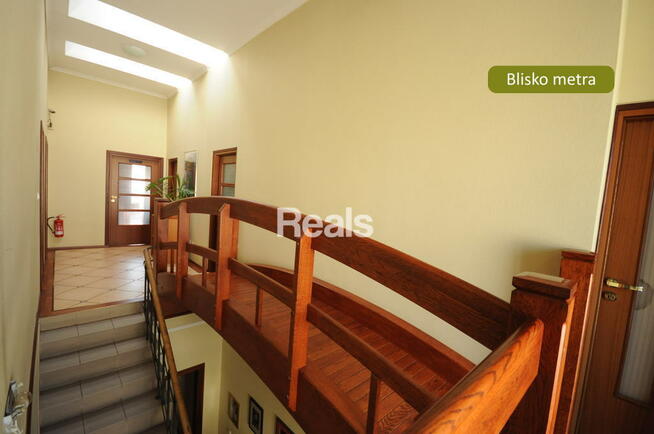 Blisko st. metra Wilanowska