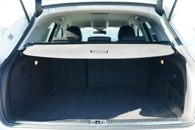 Audi A4 QUATTRO bixenon-led NAWI grzane fotele EL.KLAPA parktronik hak el ACC