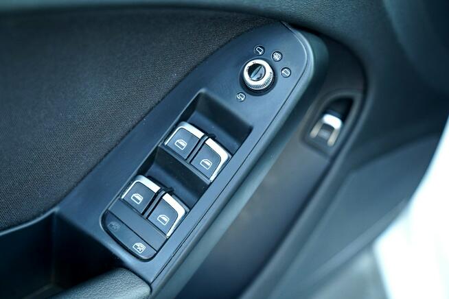 Audi A4 QUATTRO bixenon-led NAWI grzane fotele EL.KLAPA parktronik hak el ACC