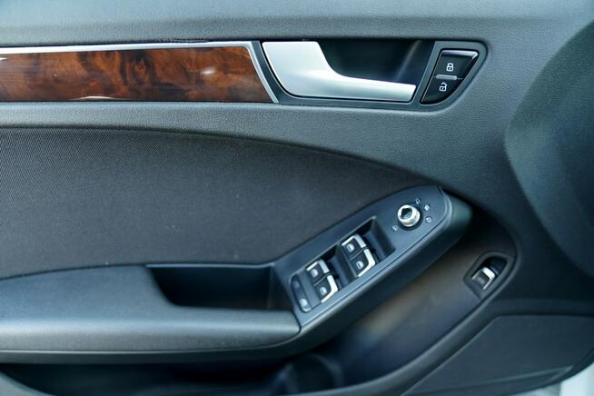 Audi A4 QUATTRO bixenon-led NAWI grzane fotele EL.KLAPA parktronik hak el ACC
