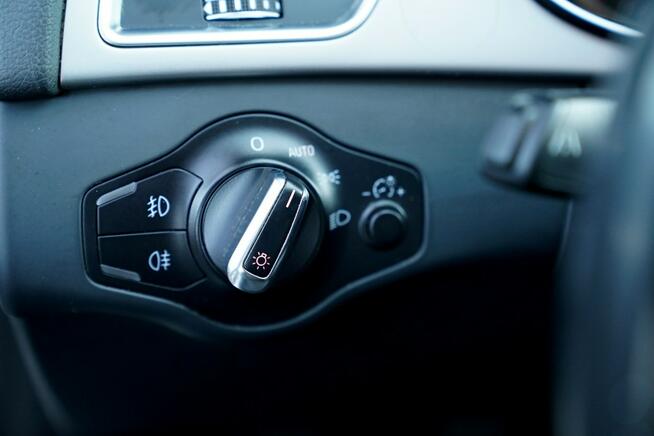 Audi A4 QUATTRO bixenon-led NAWI grzane fotele EL.KLAPA parktronik hak el ACC