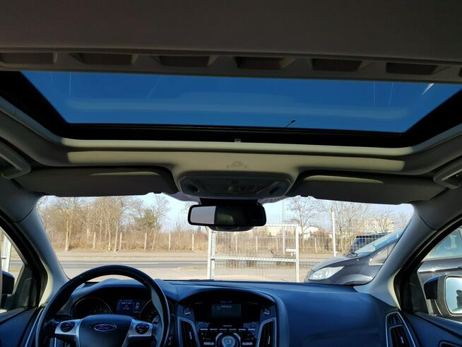 Ford Focus 1,6 Turbo Benzyna ST-Line Xenon LEDy Navi Zarejestrowany Gwarancja