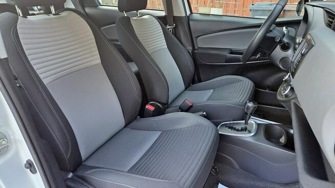 Toyota Yaris Hybrid 100 KM , Premium E-Cvt, Nawigacja,Salon PL,I WŁ,Serwis ASO,