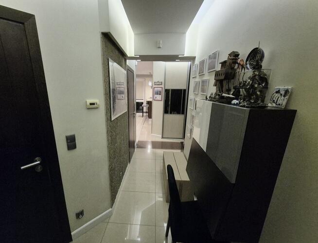 ŚLICZNE 74m2 W centrum, 2 Balkony Winda, parking