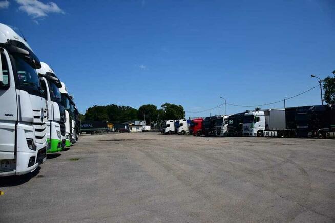 Utwardzony plac 1 ha, media, ogrodzenie – Dąbie